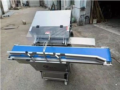 Macchina pneumatica per legature a torsione completamente automatica